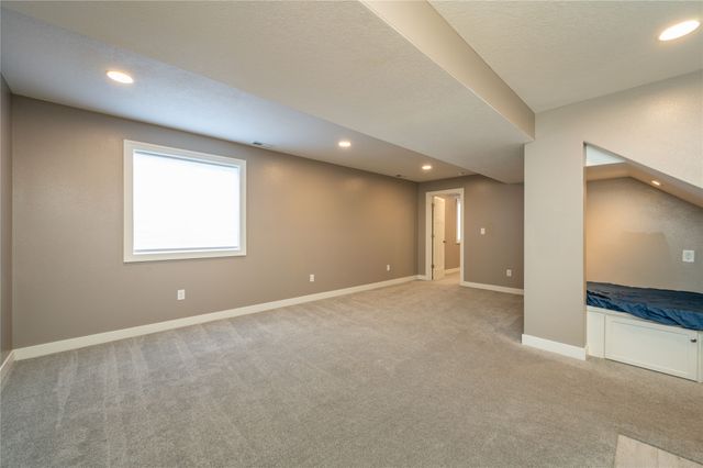 506 NW Ridgeline Drive, Ankeny, IA 50023