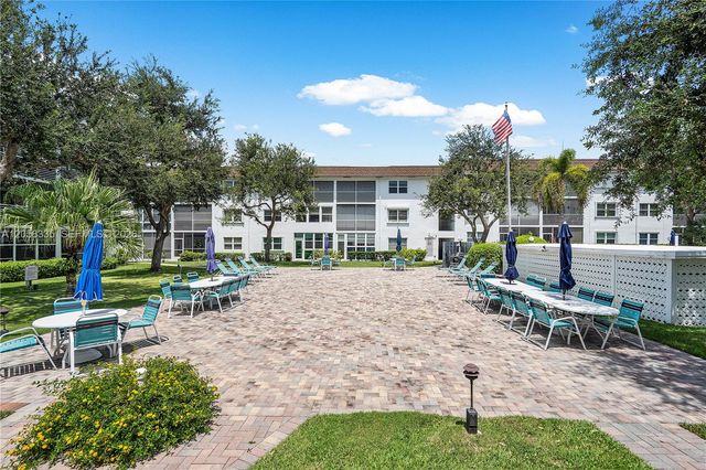 1501 S Ocean Blvd 102, Lauderdale By The Sea, FL 33062