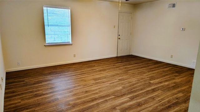 128 Campbell Street, Desoto, TX 75115