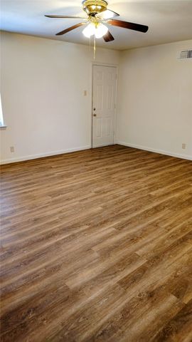 128 Campbell Street, Desoto, TX 75115