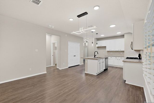 1612 Stone House, New Braunfels, TX 78132