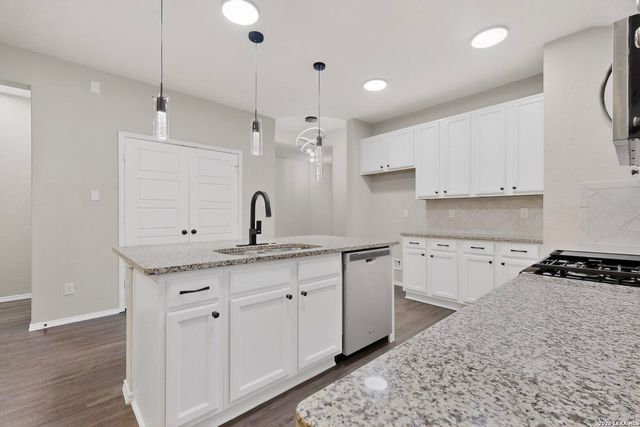 1612 Stone House, New Braunfels, TX 78132
