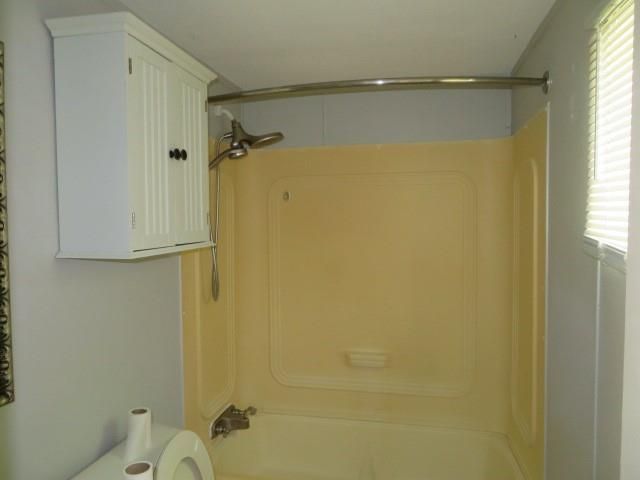 70 County Road 3479h, Cleveland, TX 77327