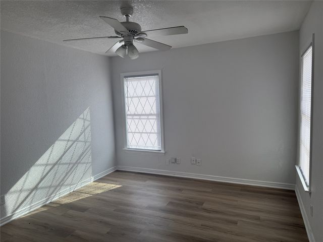 617 E Union Bower Road, Irving, TX 75061