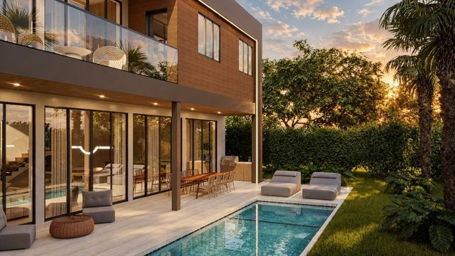 116 NW 3rd Court, Boca Raton, FL 33432