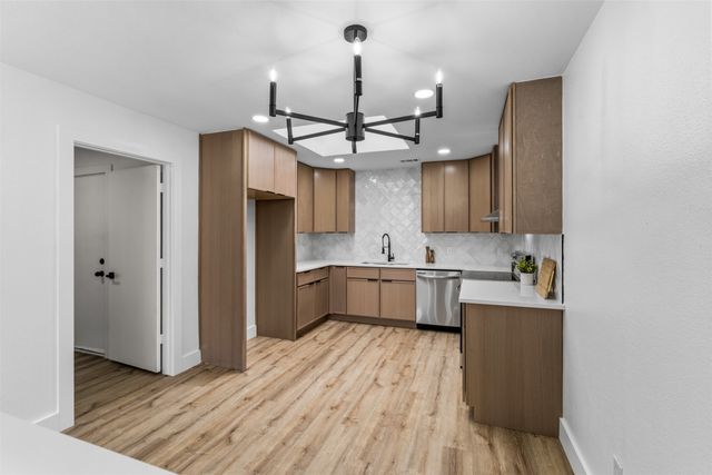 9255 Crimnson Court, Dallas, TX 75217