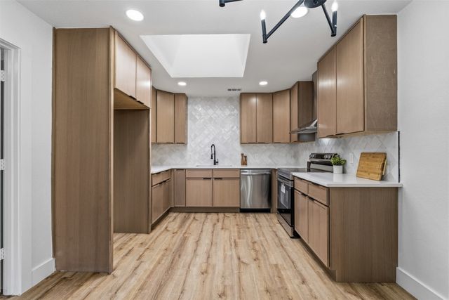 9255 Crimnson Court, Dallas, TX 75217