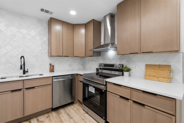 9255 Crimnson Court, Dallas, TX 75217