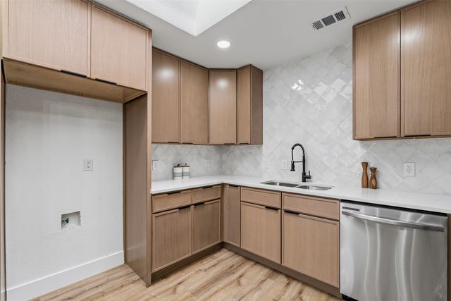 9255 Crimnson Court, Dallas, TX 75217