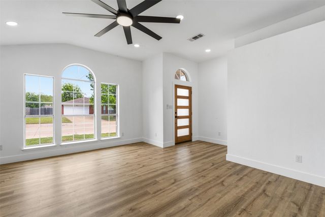 9255 Crimnson Court, Dallas, TX 75217