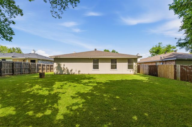 9255 Crimnson Court, Dallas, TX 75217