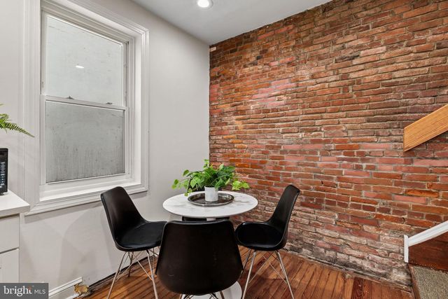 2010 IONIC ST, Philadelphia, PA 19103