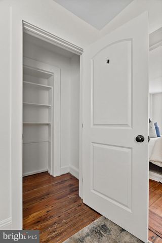 2010 IONIC ST, Philadelphia, PA 19103