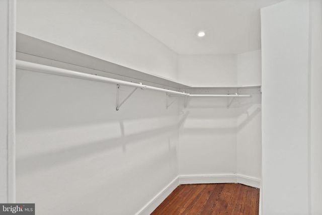 2010 IONIC ST, Philadelphia, PA 19103