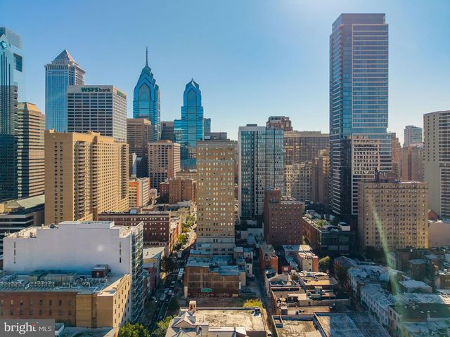 2010 IONIC ST, Philadelphia, PA 19103