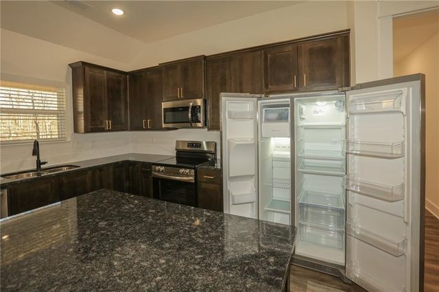 12 Celtic Drive, Bella Vista, AR 72714