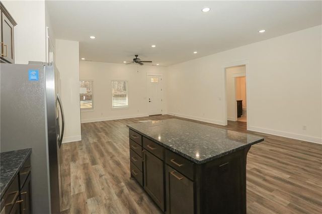 12 Celtic Drive, Bella Vista, AR 72714