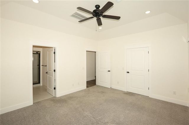 12 Celtic Drive, Bella Vista, AR 72714