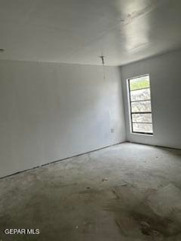 368 LA MIRADA Circle, El Paso, TX 79932