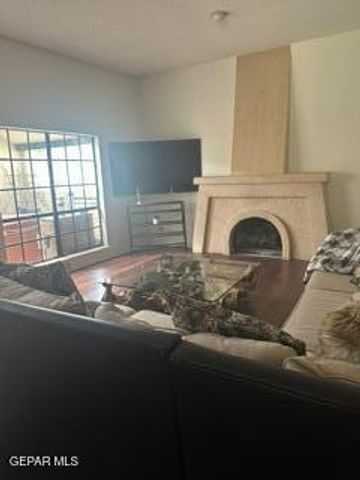 368 LA MIRADA Circle, El Paso, TX 79932