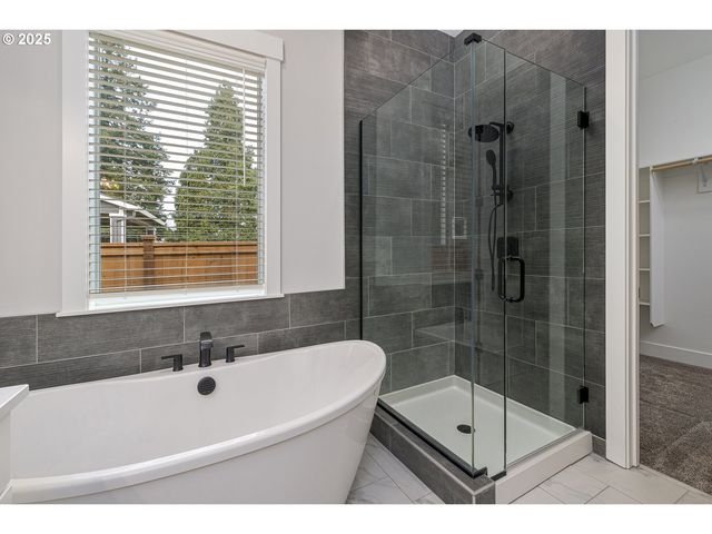 15229 Se TOWERS Ter, Milwaukie, OR 97267