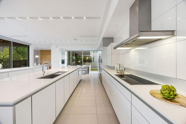 4616 Oleander Street, Bellaire, TX 77401