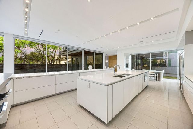 4616 Oleander Street, Bellaire, TX 77401