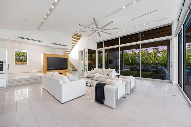 4616 Oleander Street, Bellaire, TX 77401