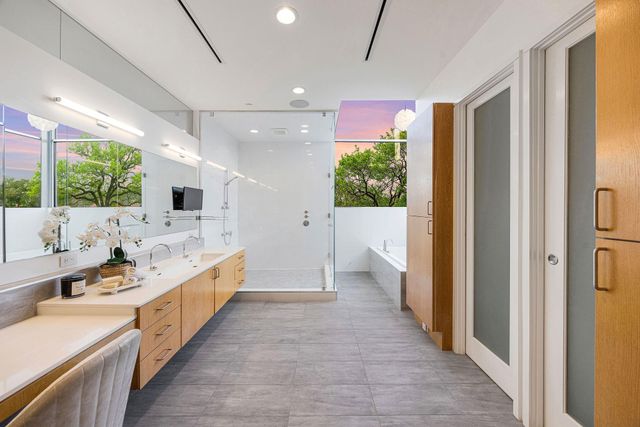 4616 Oleander Street, Bellaire, TX 77401