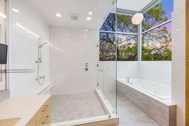 4616 Oleander Street, Bellaire, TX 77401