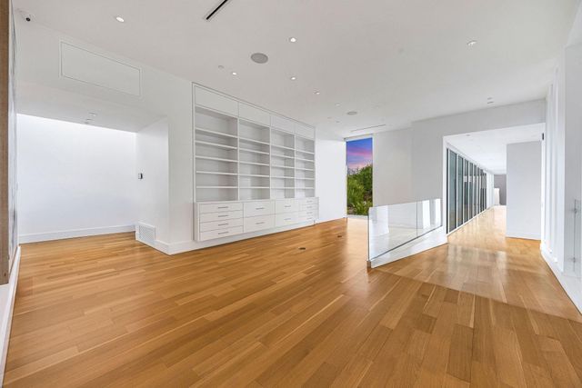 4616 Oleander Street, Bellaire, TX 77401