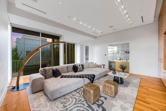 4616 Oleander Street, Bellaire, TX 77401