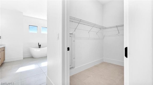 117 NE 5th TER, Cape Coral, FL 33909