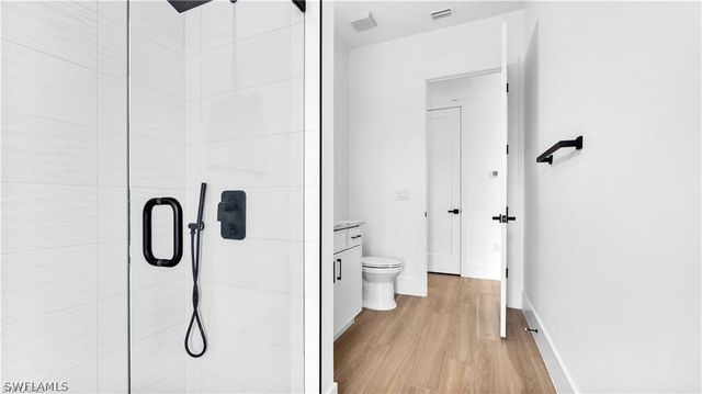 117 NE 5th TER, Cape Coral, FL 33909