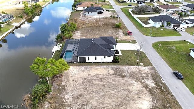 117 NE 5th TER, Cape Coral, FL 33909