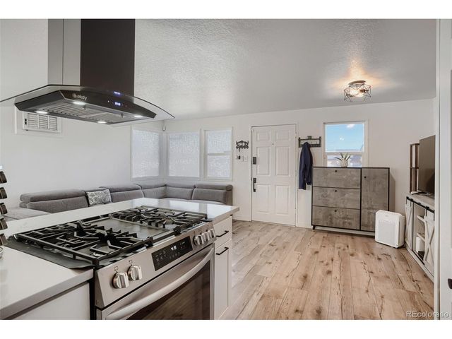 6461 Porter Way, Commerce City, CO 80022