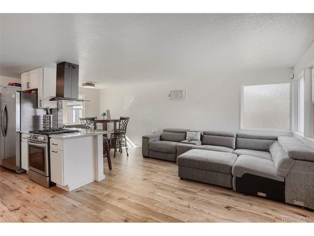 6461 Porter Way, Commerce City, CO 80022