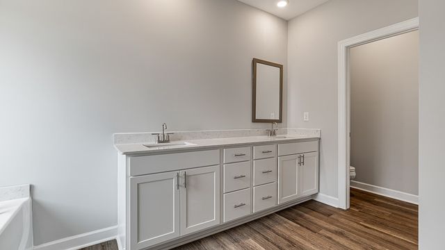 308 Heritage Way, Headland, AL 36345