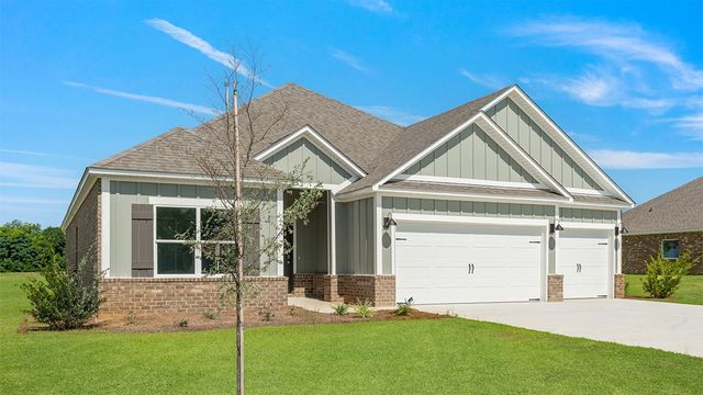 308 Heritage Way, Headland, AL 36345