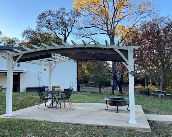 1108 Maloma Court, Tool, TX 75143