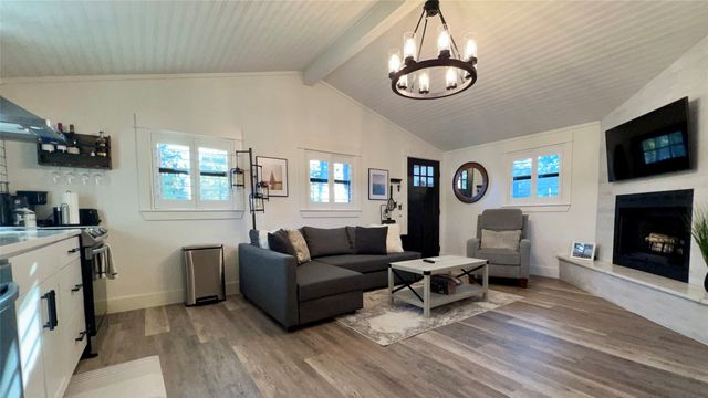 1108 Maloma Court, Tool, TX 75143