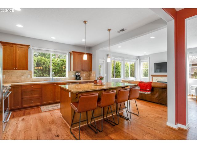 13386 Sw KING LEAR Way, King City, OR 97224