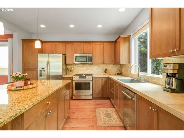 13386 Sw KING LEAR Way, King City, OR 97224