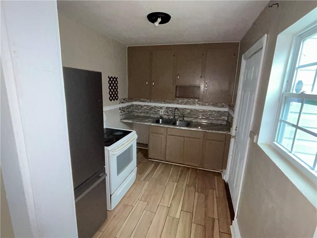 511 Avondale Court, Mobile, AL 36617 — photo 5