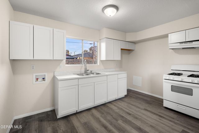 9328 SAN LORENZO Avenue, El Paso, TX 79907