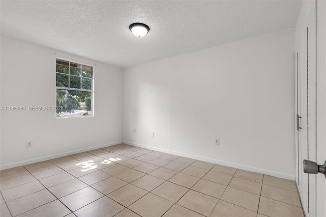 3364 NW 197th Ter, Miami Gardens, FL 33056