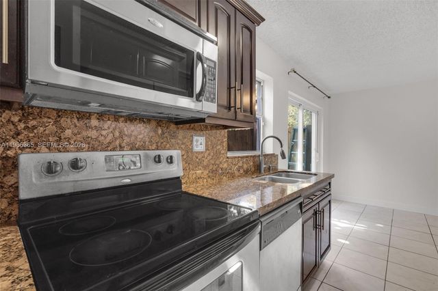 3364 NW 197th Ter, Miami Gardens, FL 33056