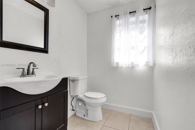 3364 NW 197th Ter, Miami Gardens, FL 33056