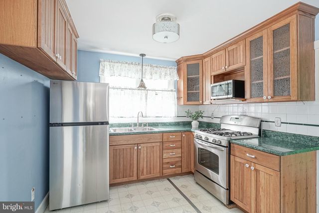 68 ALDEN AVE, Delran, NJ 08075
