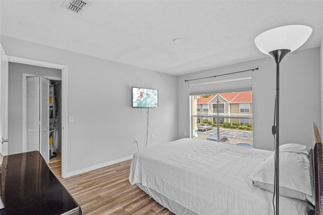 9481 HIGHLAND OAK DRIVE 305, Tampa, FL 33647